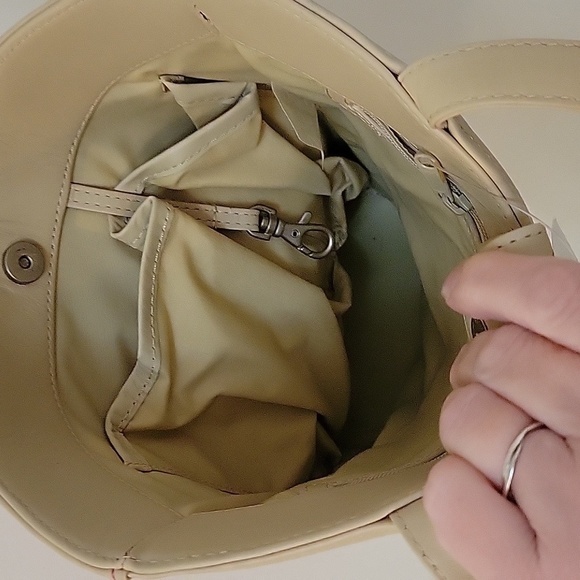 Deborah LEWIS Barbie Hot Pink Kidcore Bucket Basket Tote Bag - Picture 6 of 10